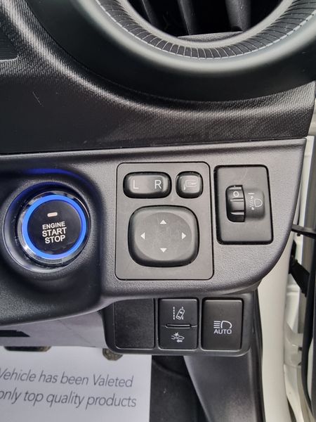 2019 Toyota Aqua 1.5 L HYBRID AUTOMATIC 337780340