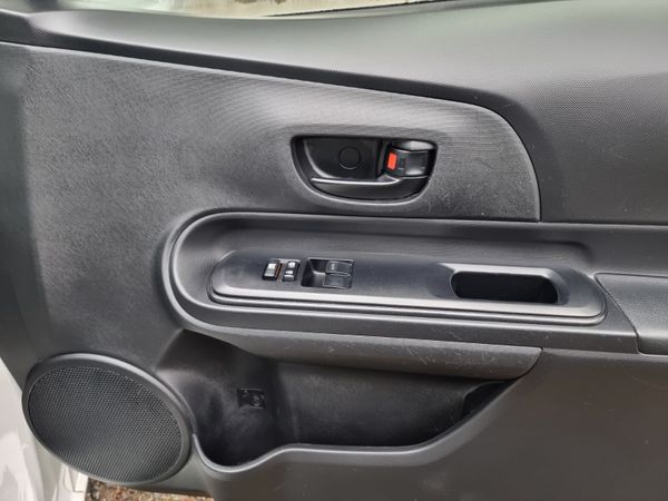 2019 Toyota Aqua 1.5 L HYBRID AUTOMATIC 337780536