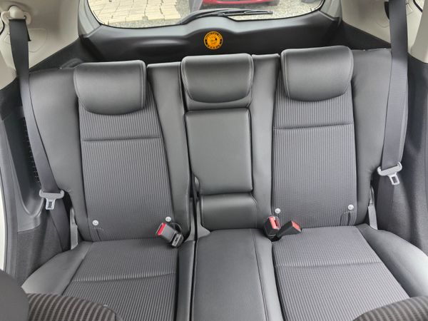 Honda Fit 1.5L Hybrid | Automatic | Self-Charging 337956472