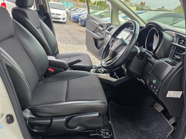 Honda Fit 1.5L Hybrid | Automatic | Self-Charging 337956485