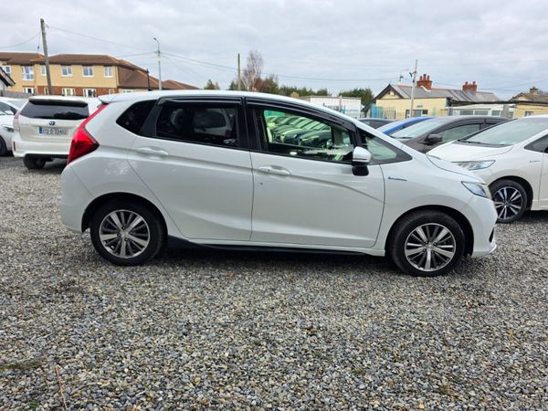 Honda Fit 1.5L Hybrid | Automatic | Self-Charging 337956482