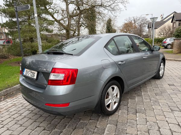 Skoda Octavia 2013 Petrol Low KMS 337970765