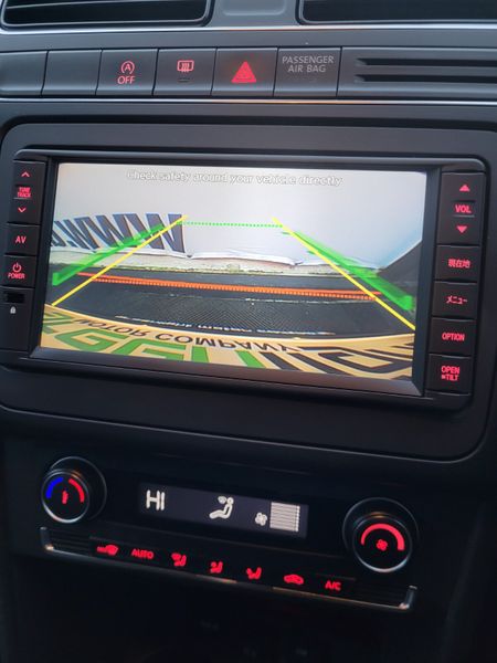 Volkswagen Polo 2015 Automatic Comfort Line + 338138475