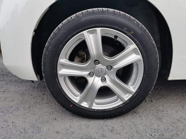 2015 Honda Fit 4WD 338290212