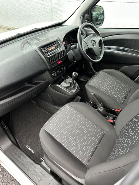Opel Combo *Tiny mileage 338323588