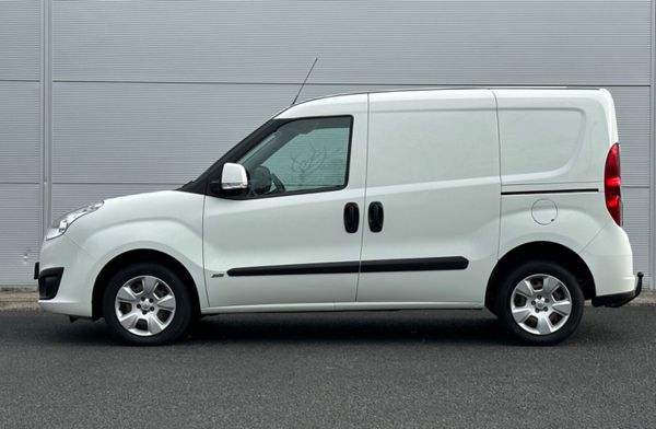 Opel Combo *Tiny mileage 338323581