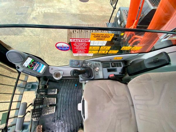 2018 HITACHI ZAXIS 210 Lc6 HIGH RISE EXCAVATOR 338460077
