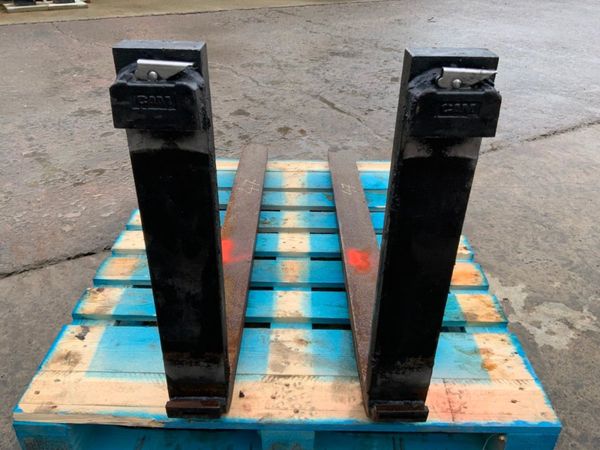 48" x 16" SLIDING CARRIAGE TYPE FORKS.....47. 339415185