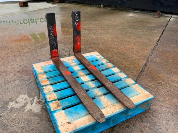48" x 16" SLIDING CARRIAGE TYPE FORKS.....47. 339415194