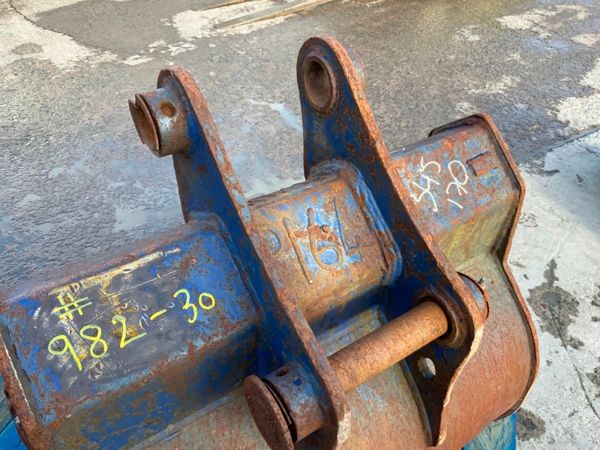30" GEITH DIGGING BUCKET....45mm PINS....982-30. 339552208