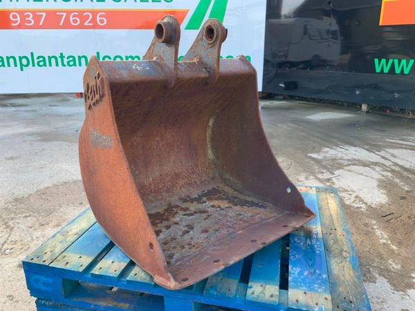 30" GEITH DIGGING BUCKET....45mm PINS....982-30. 339552203