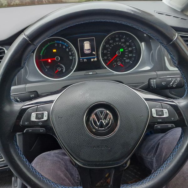Volkswagen Golf 2019 339867641