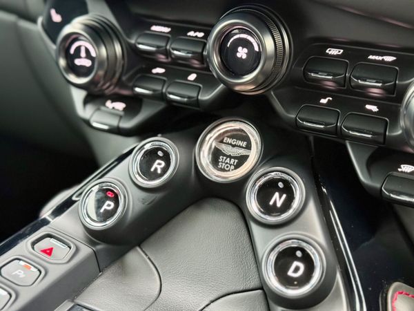 Aston Martin Vantage Forged carbon extras 4.0 V8 330034186