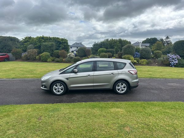 Ford S-Max 7 seater 2.0 TDCI 330105311