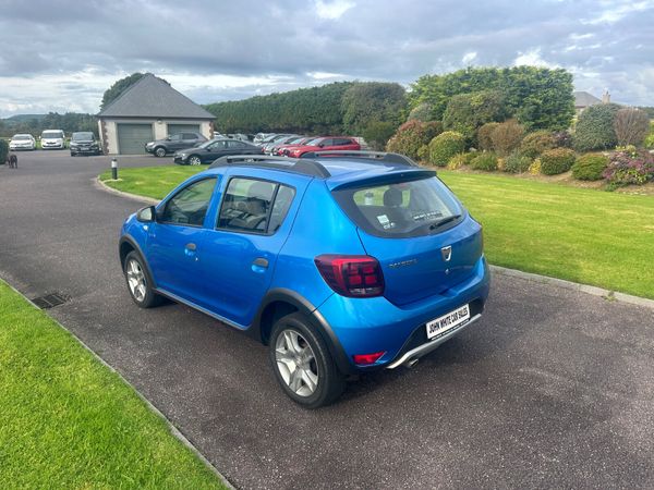 Dacia Sandero Stepway 1.5 DCI 330105635