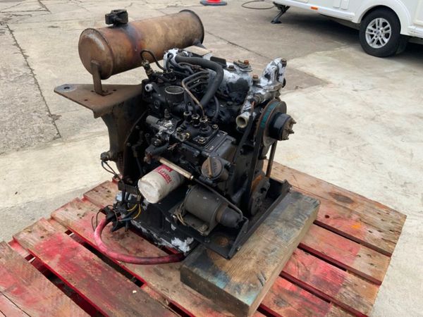 3TNE72 YANMAR DIESEL ENGINE...SPARES /REPAIR. 330123146