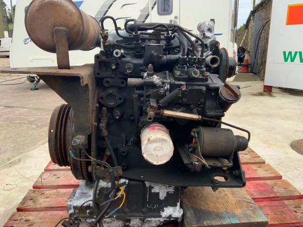 3TNE72 YANMAR DIESEL ENGINE...SPARES /REPAIR. 330123149