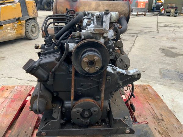 3TNE72 YANMAR DIESEL ENGINE...SPARES /REPAIR. 330123155