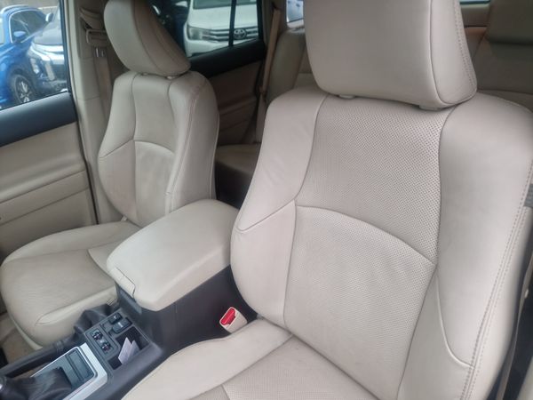 Toyota Land Cruiser Business Class 330157788