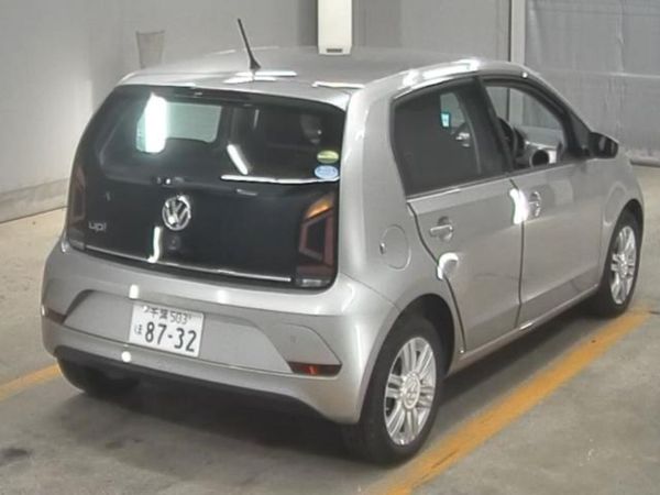 Volkswagen up! 2018 330280442