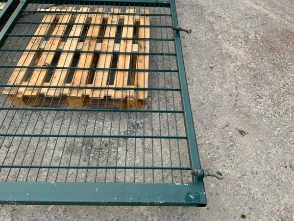 DOUBLE WIRE ENTRANCE GATES / FENCING.....160. 330295653