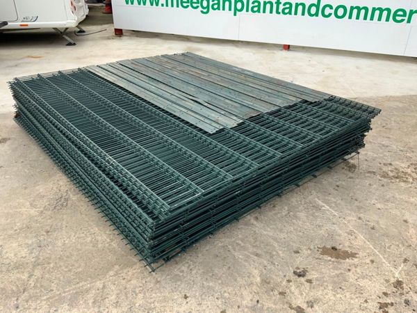 DOUBLE WIRE ENTRANCE GATES / FENCING.....160. 330295663