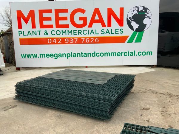 DOUBLE WIRE FENCING PANELS.....2.5 mt x 2.0 mt. 330290695