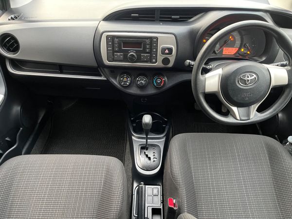 2015 TOYOTA VITZ (S106) 330293071
