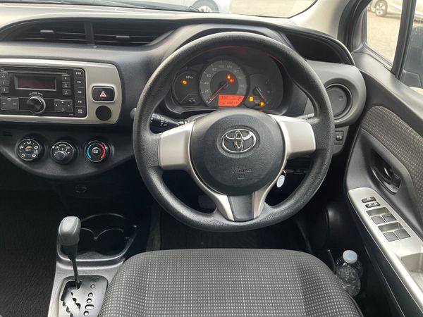 2015 TOYOTA VITZ (S106) 330293073