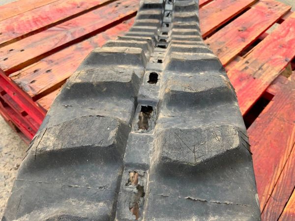 MINI DIGGER RUBBER TRACK....180 x 72r x 40.....23 330613540