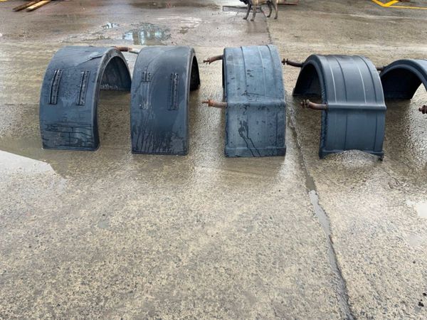 Trailer Trailer Super Single Moulded Mudguards/ B 330901739