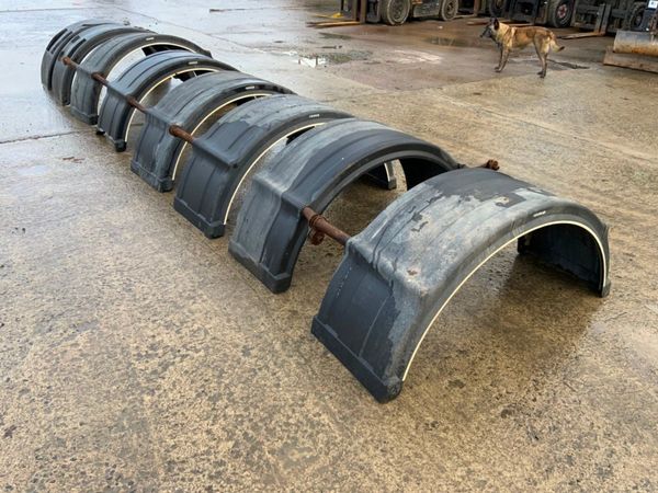 Trailer Trailer Super Single Moulded Mudguards/ B 330901741
