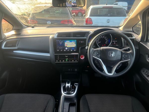 Honda fit auto hybrid low millage 330930780