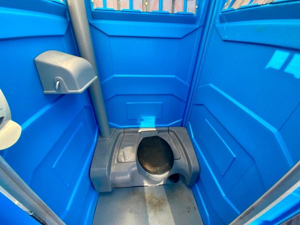 PORTABLE LOO / BUILDING SITE TOILETS......2146. 330999288