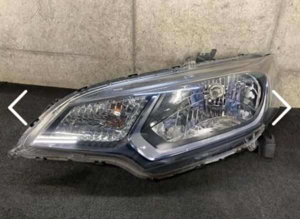 14 Honda Fit Gp5 Headlight 331058210