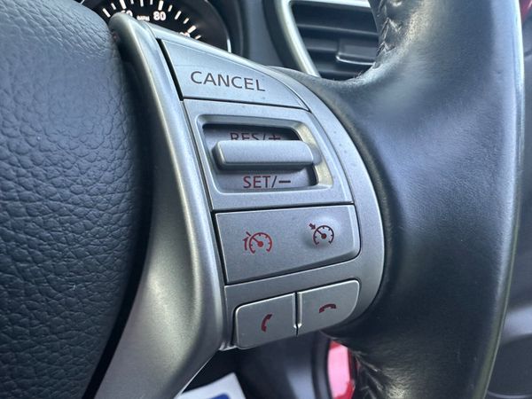 Nissan Qashqai SV Premium petrol 332307151