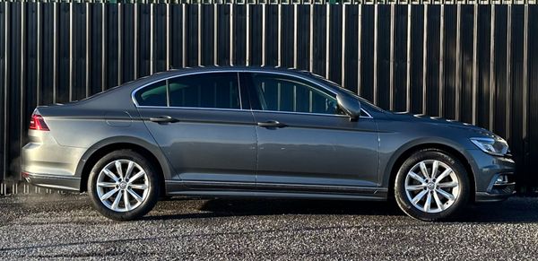 Passat R-Line TDI *Huge Spec 333157033