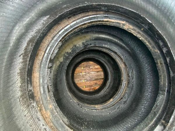 400 x 80 x 24 TELEPORTER TYRES.......797. 333222361