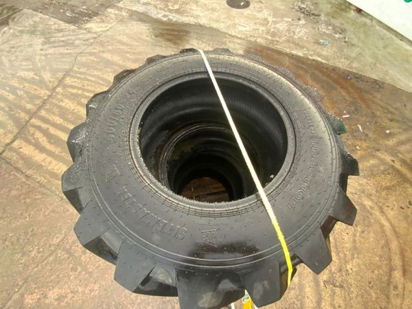 400 x 80 x 24 TELEPORTER TYRES.......797. 333222363