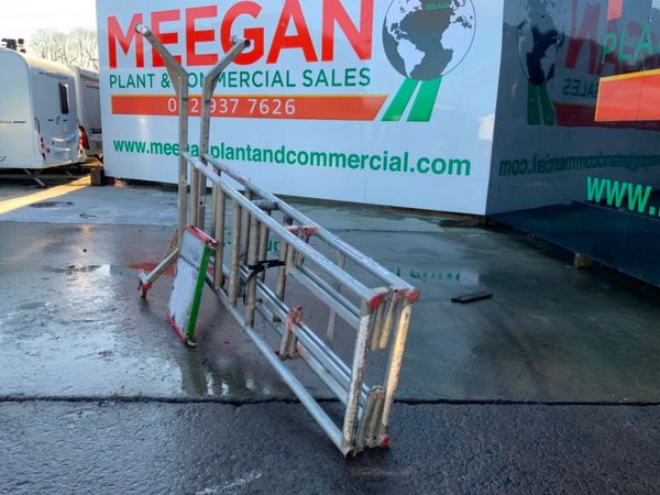 POP UP ALUMINIUM SCAFFOLDING PODIUM......707. 333276093