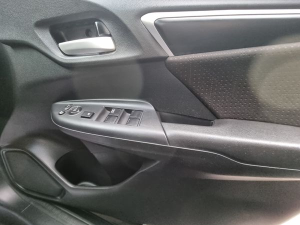 2016 Honda Fit/Jazz 1.5 Hybrid Automatic 333497432