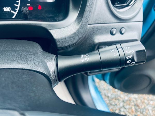 Nissan Note ** medalist package ** 333510108