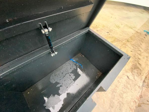 ARMORGARD STEEL STORAGE LOCK BOX....785. 333731954