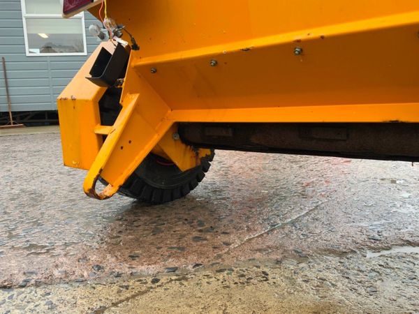 EPOKE TMK10 ROAD GRITTER / SALT SPREADER...723 333875149