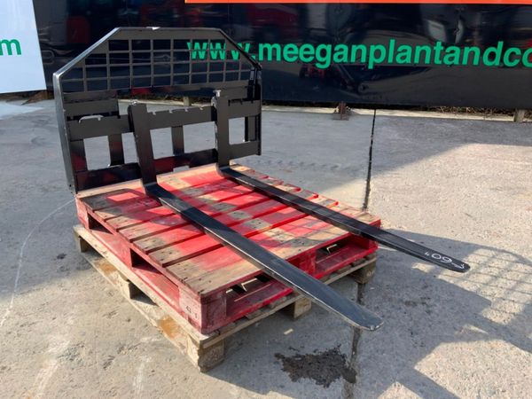 SKID STEER FORK CARRIAGE ATTACHMENT.....181w. 344163623