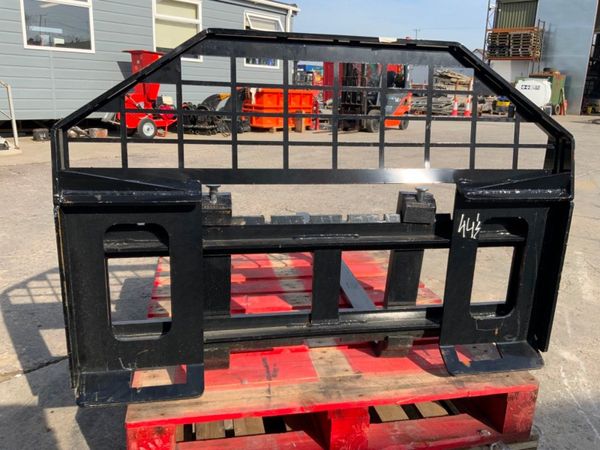 SKID STEER FORK CARRIAGE ATTACHMENT.....181w. 344163632