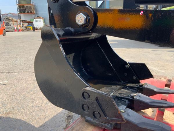SKID STEER BACK ACTOR ATTACHMENT........166w. 344163829