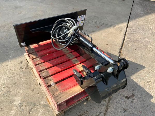 SKID STEER BACK ACTOR ATTACHMENT........166w. 344163833