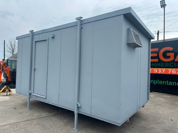 16 X 9 TOILET BLOCK UNIT.......815P 344313635