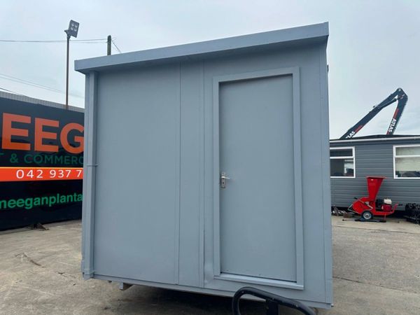 16 X 9 TOILET BLOCK UNIT.......815P 344313657